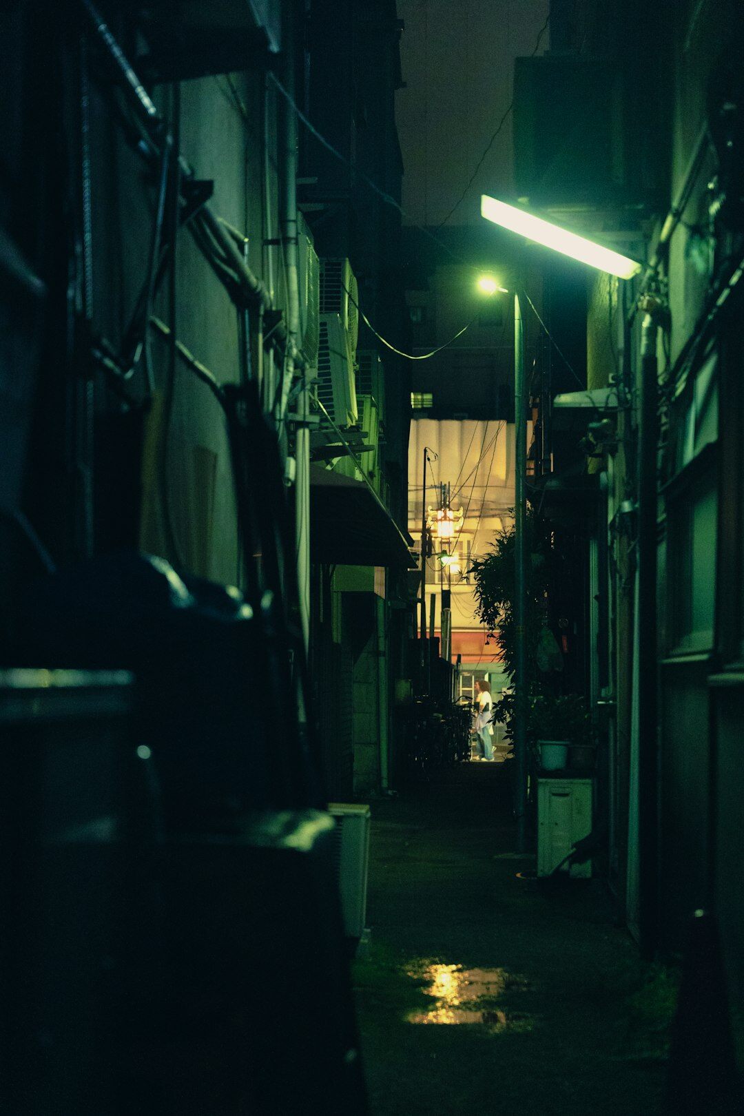 dark alley at night